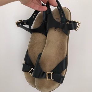 Bass Sunjuns sandals